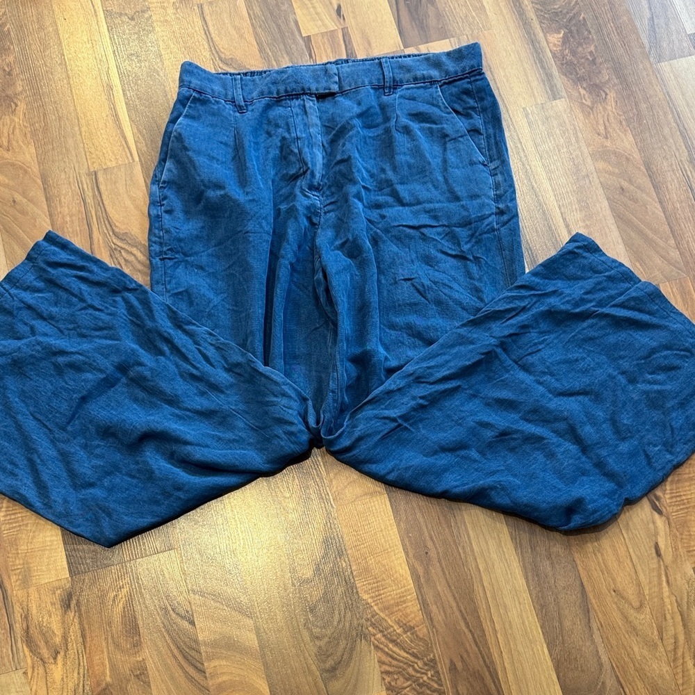 American Eagle Outfitters Navy wide legged pants